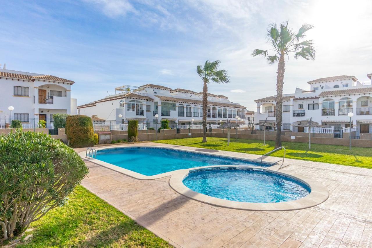 Cb Living - Homely Apartment Cinuelica, Punta Prima Dehesa de Campoamor  Exterior photo